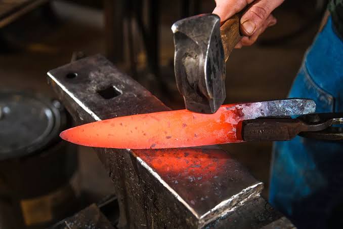Forged vs Stock Removal: How Knife Blades Are Made and Why It Matters