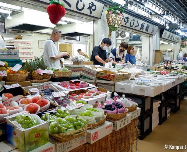 The Best Street Food Markets in the World and the Knives That Work Them